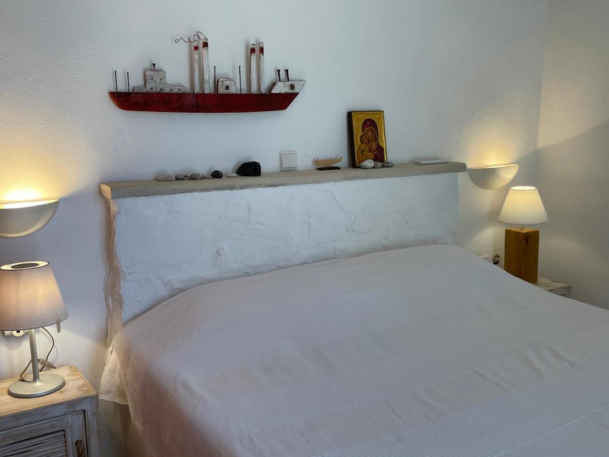 פלאקיאס Villa La Familia Maison Traditionnelle מראה חיצוני תמונה